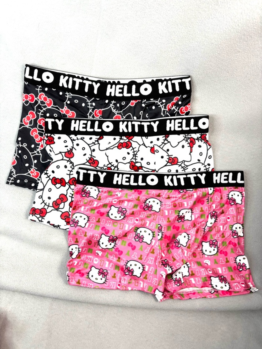 Hello Kitty M Men’s 6-Pack Boxer Briefs in Pink, White & Black